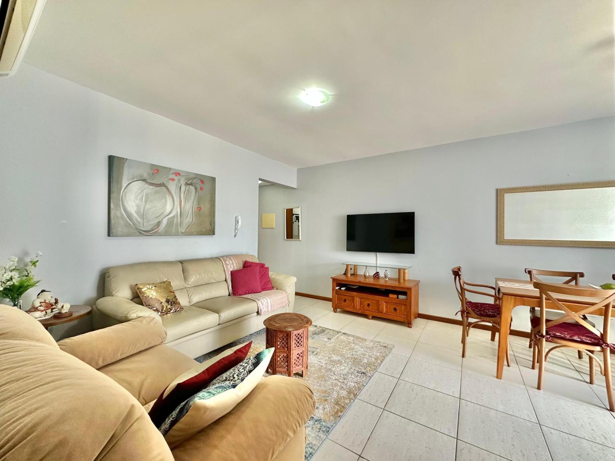 Flat With The Sea View Apartment *